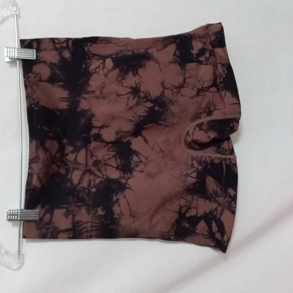 Set Of 4 Tie Dye Yoga Workout Shorts - Picture 4 of 13